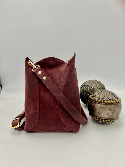 Crazy horse leather crossbody tulip bag